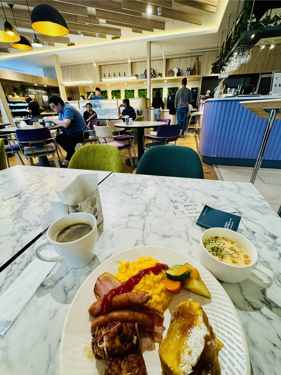 carib01550's tweet photo. Holiday Inn &amp; Suites Shin-Osaka
Twin Bed Studio Suite City View

#ホリディインアンドスイーツ新大阪 #holidayinnandsuites #IHG #holidayinn https://t.co/Tk8Io4DGjY