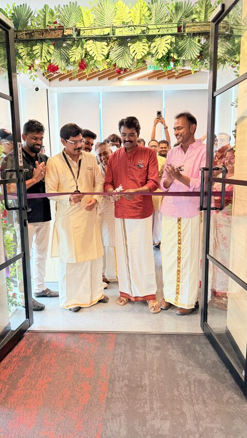 NaFaUpSpo's tweet photo. #Zoho has opened its first #Kochi office at i by #Infopark, becoming the 1st company to occupy an entire floor at the new #coworking space in Ernakulam South Metro station.Along with local talent development & #AsimovRobotics, Zoho is strengthening #Kerala's innovation ecosystem https://t.co/jzOJTnt1DT