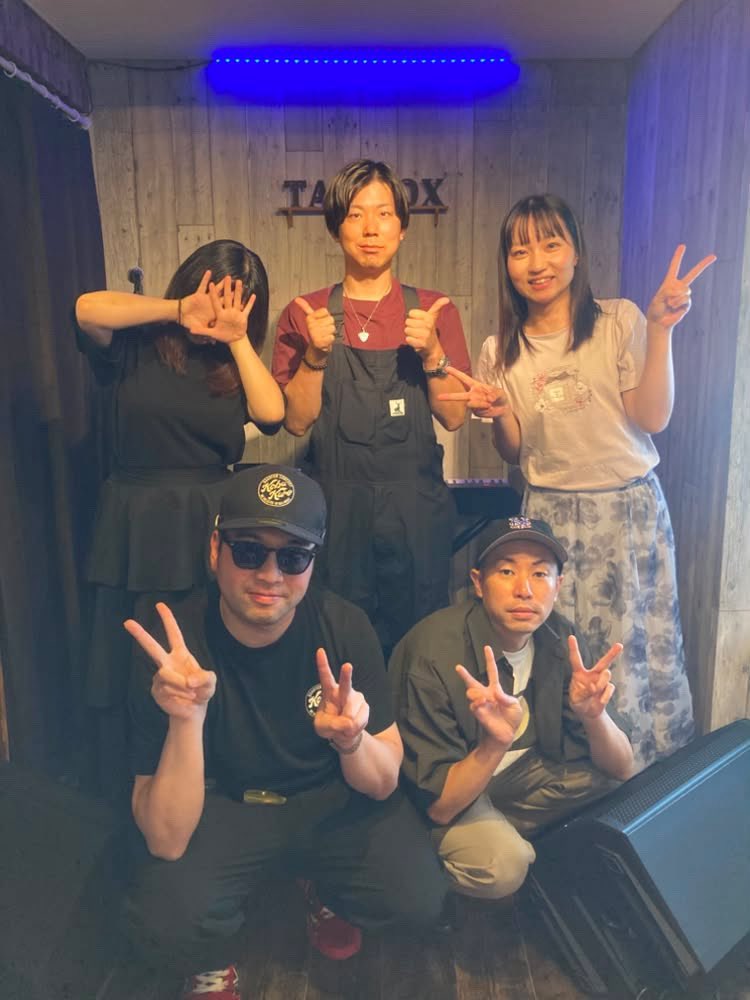 ritty_singer's tweet photo. 【ライブ報告】
「縁と絆 vol.11」
in 大阪西田辺TAD BOXさん
ありがとうございました🥺💕
.
セトリ
1.Soon...
2.I'll be with you
3.あなたと進む道
4.大切な君へ
5.いつか大人になったら

ライブで感じた熱い思いを
インスタに書き綴ったので
ぜひそちらもご覧ください😆💓 https://t.co/G8usB91pgu