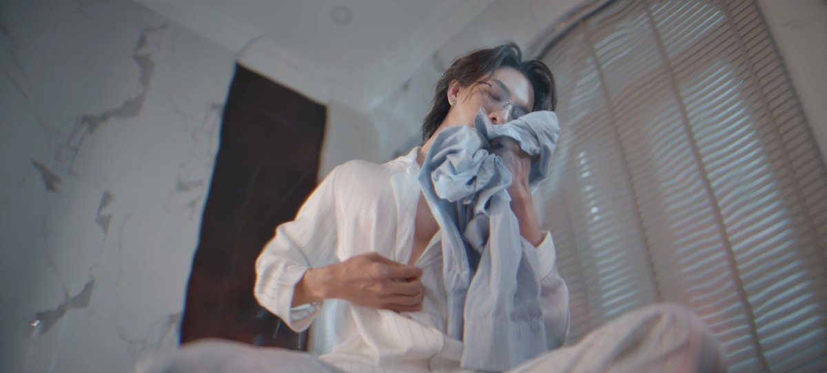 Ylismchanel's tweet photo. “โบ๊ท-โอ๊ต” ปลื้มกระแสตอบรับ “KNOT” มาแรง 
ชวนลุ้นความสัมพันธ์ “ณคุณ-พัสสะ” สุดเข้มข้นใน EP.3

ร่วมสัมผัสเรื่องราวความรักที่ถูกลิขิตด้วยโชคชะตาไปพร้อมกันในซีรีส์ “KNOT” EP.3 วันอังคารที่ 14 กรกฎาคม เวลา 22:30 น. ทางช่อง one31 ดูออนไลน์เวอร์ชัน UNCUT เวลา 23:00 น. บนแอป iQIYI ที่เดียวเท่านั้น และย้อนหลัง Clean Version ทุกวันพฤหัสบดี เวลา 23:00 น. ทาง YouTube : MFlow Entertainment

#KNOTseries #BoatYongyut #OatPasakorn #BoatOat #MFlowEntertainment