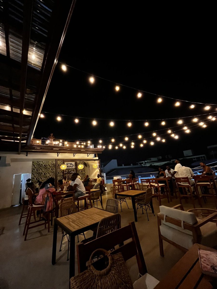iAmTheTiffany_'s tweet photo. The food. The drinks. The service. The ambiance. 105 Water Lane, 10/10. https://t.co/QIRpLZ9gFU