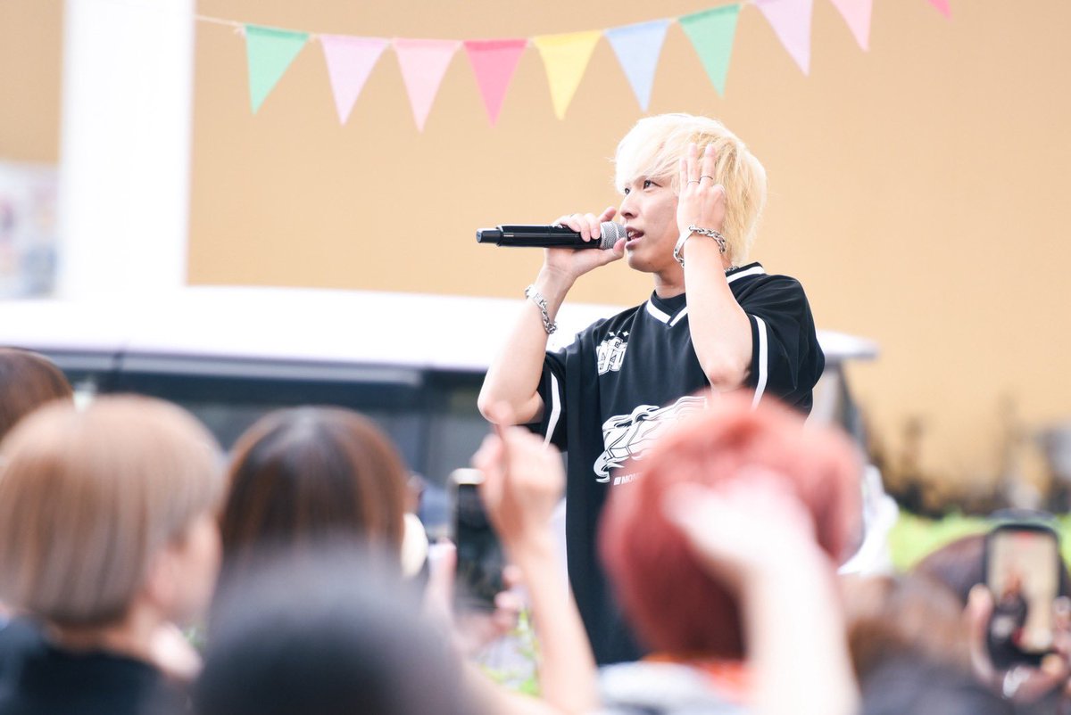 mamekozoudes's tweet photo. 昨日は埼玉2日目@アリオ上尾
ありがとうございました

出し切った、想いが溢れてしまった
そんな想いにさせてくれて感謝です
これからもそばにいてください

幸せな埼玉2日間だった

2日間出し切ってしまって
ホテル帰ってバタンキューでした…
復活！今日は東京主催やったります！

#MDJ 📸@mamikohu2 https://t.co/Dgk1xrWNV5
