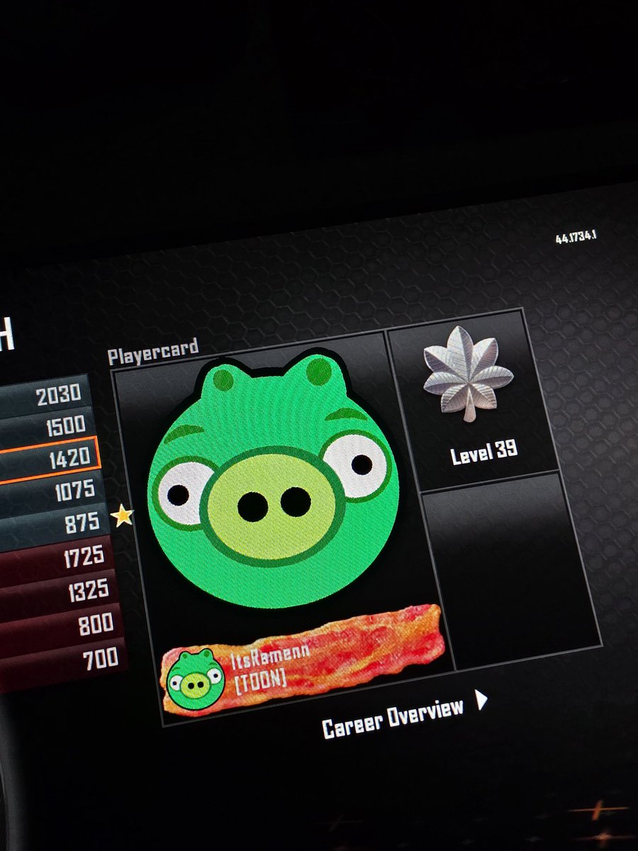 ItsRamenn's tweet photo. @TheGhostOfHope Here's my current emblem 😎 https://t.co/2Do1d2tWG1