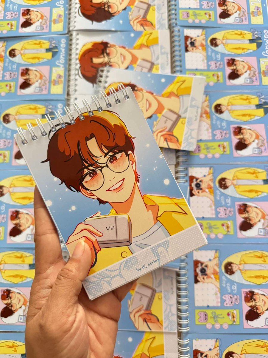 _cheolzwonuu's tweet photo. #DayswithWonwooPH 

Here's a little glimpse of our A6 notebook from supplier!

It comes with 80 dotted pages—perfect for notes, journaling, or whatever you want to fill it with 🤍

Please note that the actual colors may vary slightly due to camera settings and lighting. https://t.co/nvwi4F97jF