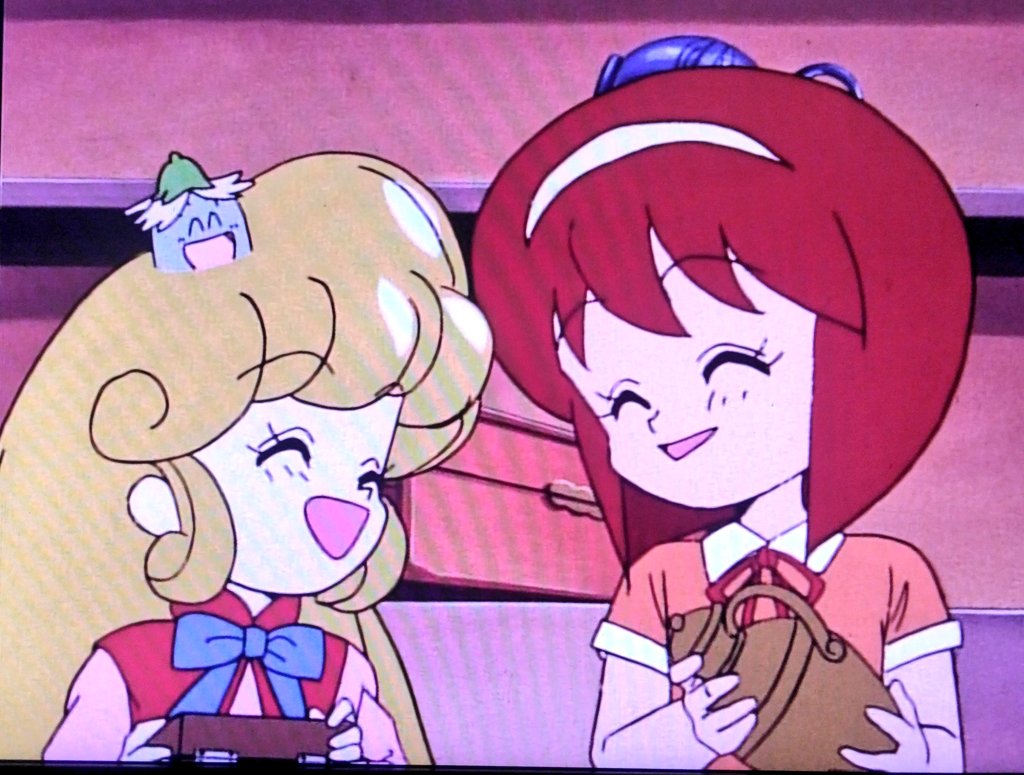 tkctkc2000's tweet photo. みんな🌺
#おはようございマリーベル 
　街を散策して、誰も知らなそうな素敵なお店を見つける事🌻
　私の最近の楽しみのひとつなの😆
　ユーリを案内したり、そんなお店の小粋な品物を買ってローズおばあちゃんにお届けしたり😊
　みんなが驚く姿は快感ね🌼
#マリーベル 
#花の魔法使いマリーベル https://t.co/vkpGnqpx84