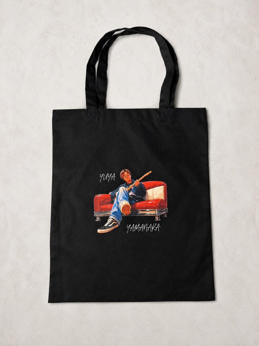 yuyasbp's tweet photo. 昨日のバースデーライブで販売していたTシャツ、トートバッグ、ポストカード販売開始しました🎸
あまり作っていないので気になる方は是非お早めにご注文ください🤲

https://t.co/Eim3NjWMi4 https://t.co/WDBD0d2q9z