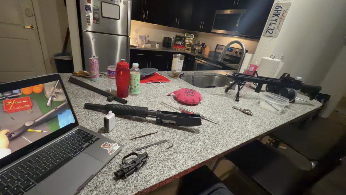 digestingbleach's tweet photo. boy dinner #epic https://t.co/7enwW0rzrm