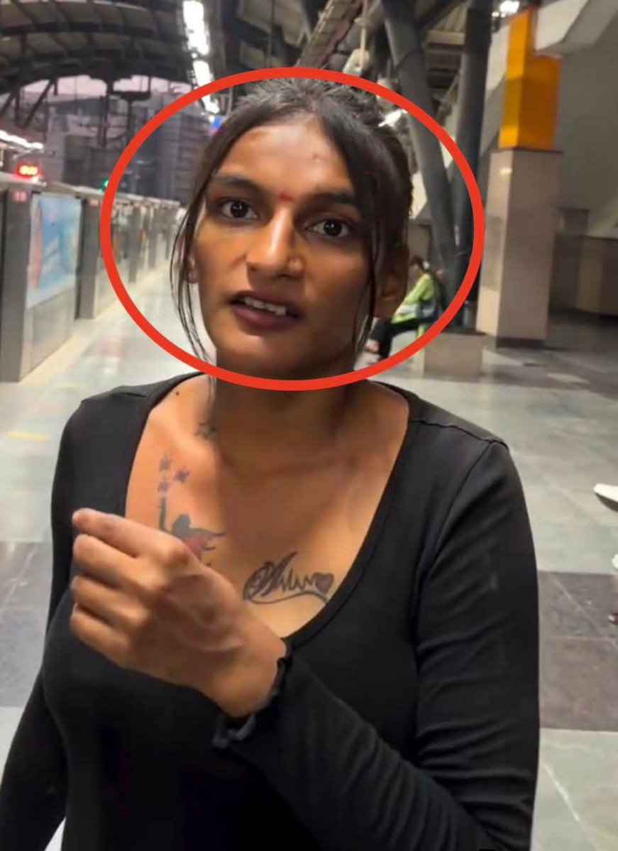 ItsAradhya__'s tweet photo. If you travel on the Delhi Metro regularly, this viral incident is worth paying attention to.

A video circulating widely on social media allegedly shows a young woman approaching passengers and asking them for money. According to people present at the scene, when some commuters refused, the interaction reportedly turned into a heated argument, leaving many passengers uncomfortable.

Incidents like these were once more commonly reported on trains and buses, but this viral clip has now sparked conversations about similar situations inside the Delhi Metro as well.

The video has triggered mixed reactions online, with many users calling for better enforcement to ensure a safe and peaceful travel experience for everyone.

However, the exact circumstances behind the incident have not been independently verified, so it's important to avoid drawing conclusions until all the facts are known.