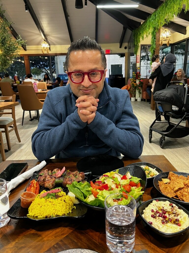 Bilal Zuberi // Red Glass Ventures tweet media