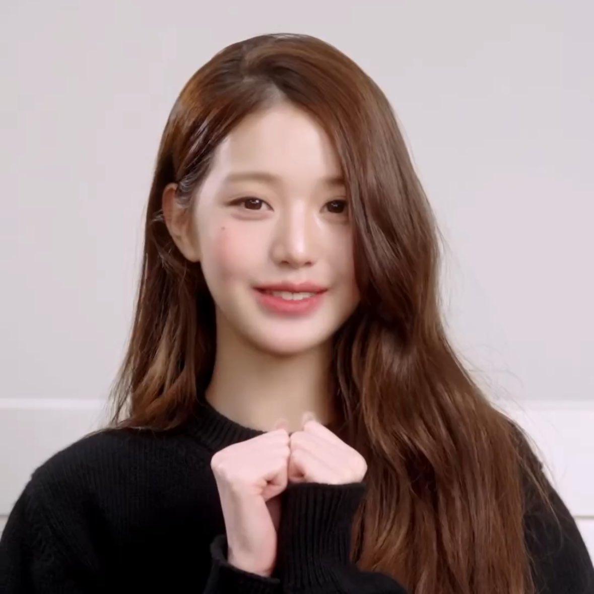 luvwy04's tweet photo. 원영이 말간 얼굴 너 무 좋 아（π-π） https://t.co/cA050PjiCC