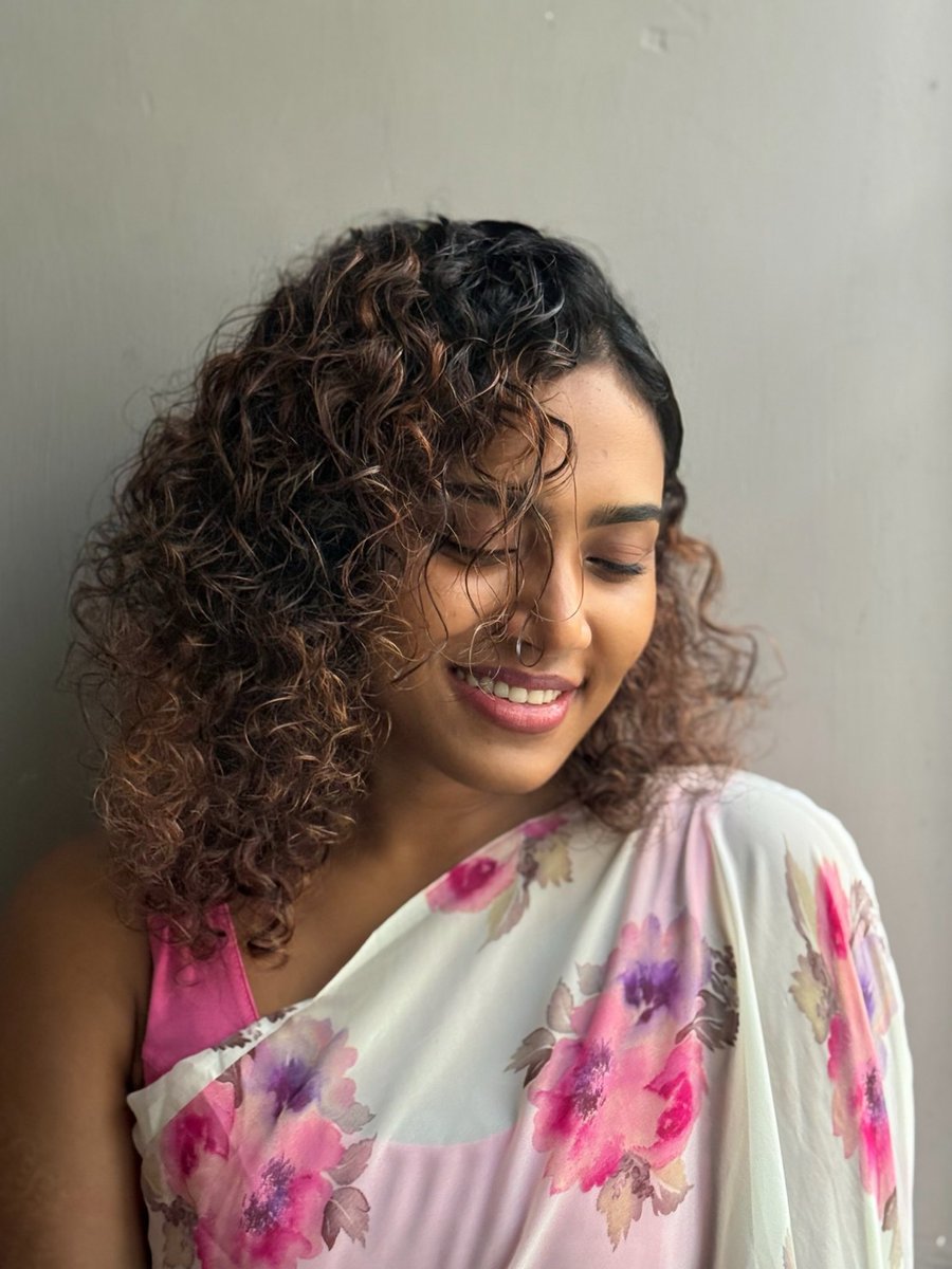 actresswoods's tweet photo. Risha Jacobs ❤️✨️
#Risha #RishaJacobs https://t.co/gwIj2CbDEZ