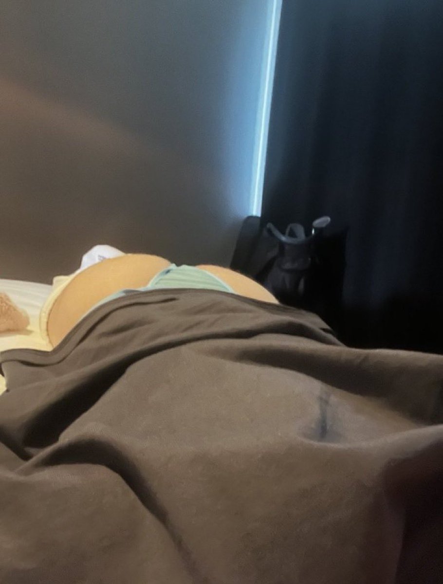 iLikebois_'s tweet photo. #nsfw :3 https://t.co/TWy488a8S0