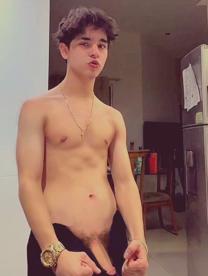 twsolicx's tweet photo. Leonel Lara nude 

Real or fake?? https://t.co/79TfF7gIpd