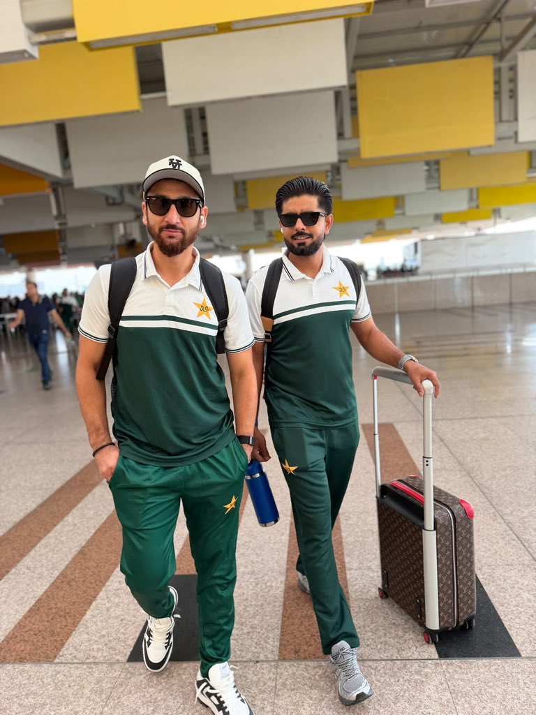 babarazam258's tweet photo. Back on the road 🇵🇰
Honoured by the responsibility and ready for what's ahead.
Keep us in your prayers

#PakistanZindabad https://t.co/mBMNOCsVPs