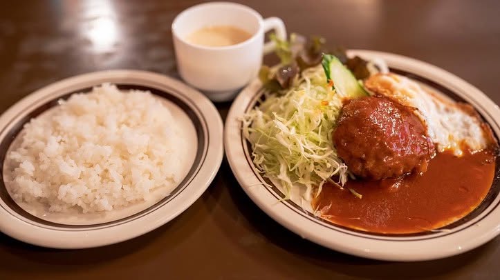 ebisushinbun's tweet photo. 【速報】
明治通り沿いの老舗洋食店「レストラン コニシ」が8月29日で45年の歴史に幕。信じられません。。 https://t.co/FC6dQ3v5rD