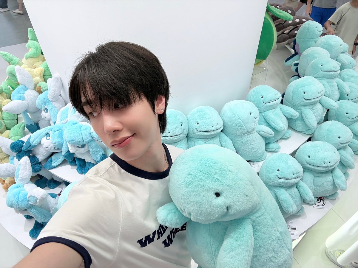 xikers_official's tweet photo. [#헌터] 不是小学生 🙅
#xikers #싸이커스 https://t.co/n3F27wRTRA