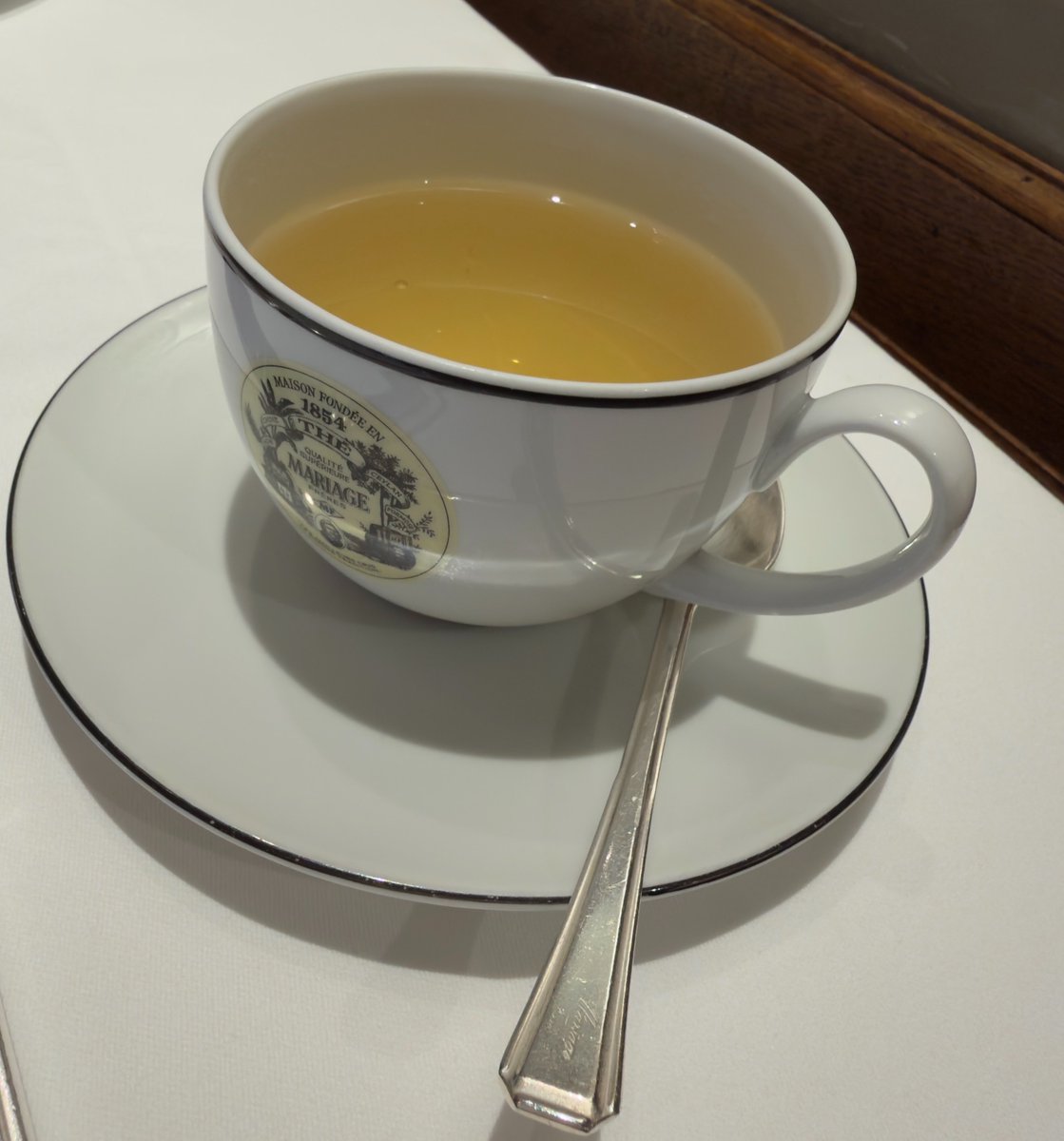 昨日は #マリアージュフレール新宿 🌱☕️パリサマー 緑茶ベース。飲む