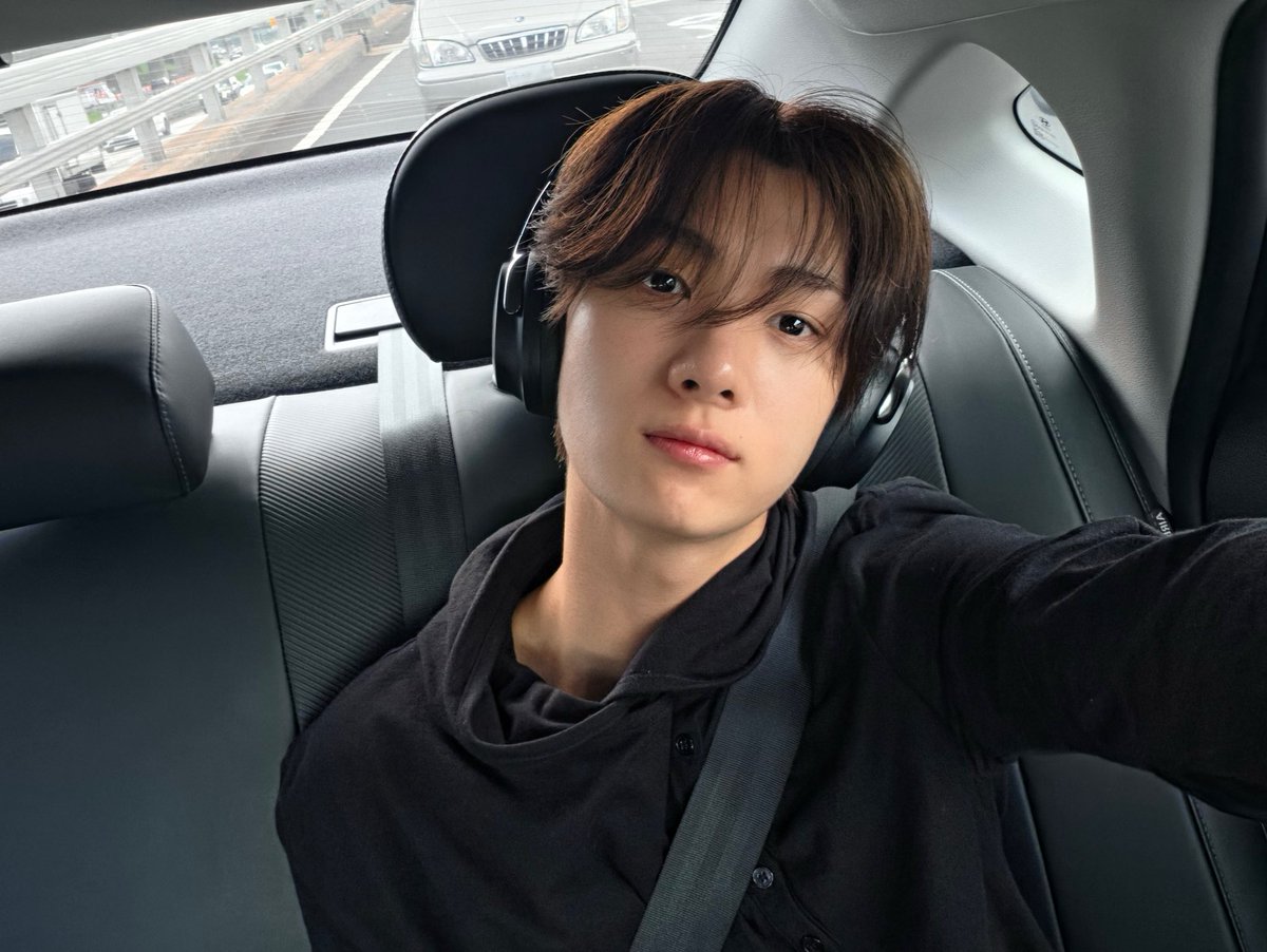 0jaemell's tweet photo. 영재 보고싶슨 오늘도 죤하루 보내~~💙 https://t.co/x0KH9A8txK