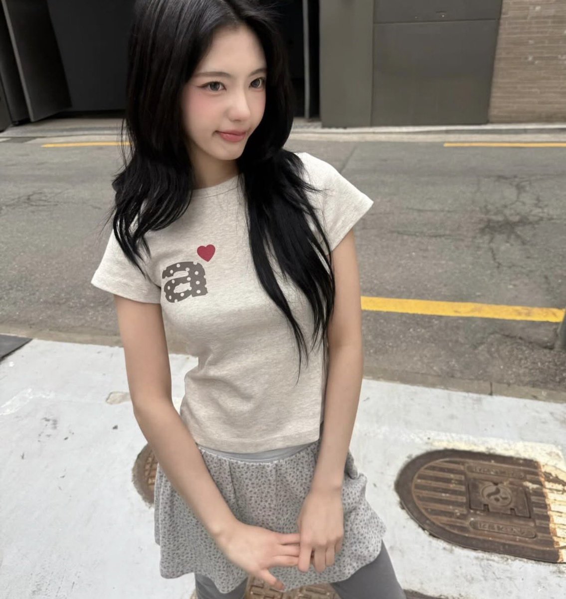 mkoppim08's tweet photo. aeae dot small letter tee like (ฝากขาย) 🪷

price: 640฿ ( from 1490) อปกครบ ถุงแท้ก♥️

ใส่1ครั้ง ผ้าดีมาก ราคารวมส่ง งดต่อนะคะ✨

#aeae #ส่งต่อaeae #ส่งต่อเสื้อผ้ามือสอง #ส่งต่อsculptor #พรีออเดอร์เกาหลี   #ส่งต่องานไอจี  #matinkim #ส่งต่อเสื้อผ้า #vghbkkส่งต่อ #ส่งต่อbrandy https://t.co/XTKuPPVtPq