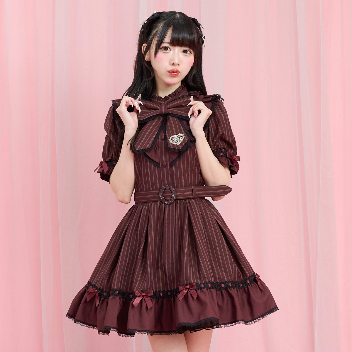 SecretHoney_HB's tweet photo. Pick Up
袖や裾に合わせた配色のはしごレースなど
シーハニらしくガーリーなデザイン🐰🎀🫧
リボンにはレースモチーフのSH刺繍が魅力的🌹🎵💕
https://t.co/rxO1937EFZ
店舗
https://t.co/vtZ1s1T9Tt
#secrethoney
#シーハ二
#シークレットハニー https://t.co/lW9MudYivn