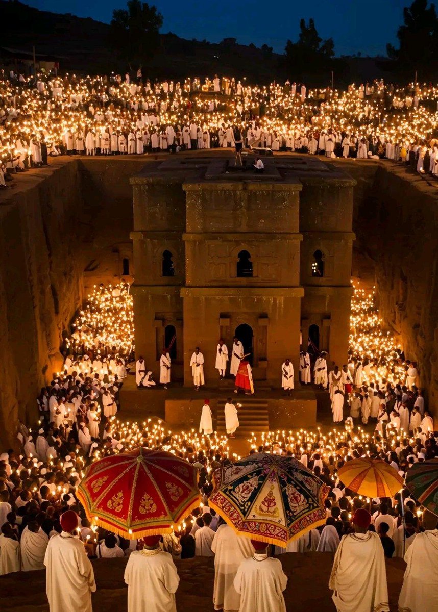 coriiisco's tweet photo. @castillojuan96 @MatInvest1 "100% cristã e branca"
Etiópia, país cristão 100% negro. O Cristianismo chegou a Etiópia 400 anos antes de chegar em Roma, 600 anos antes de chegar na Inglaterra e 1500 anos antes de chegar na Argentina.
Você, Juan Castillo, não é cristão. Você é só um bosta racista da internet. https://t.co/TDo6IgujnU