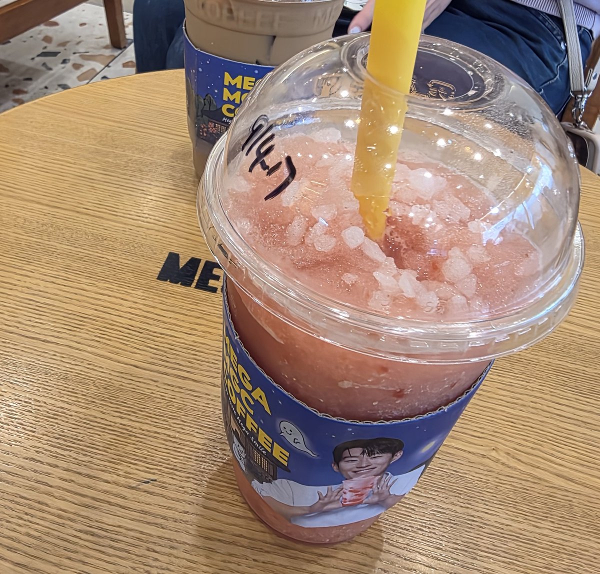 sunset0114boy's tweet photo. MEGAコーヒーのトマトスムージーうまー https://t.co/knspt6gCrE