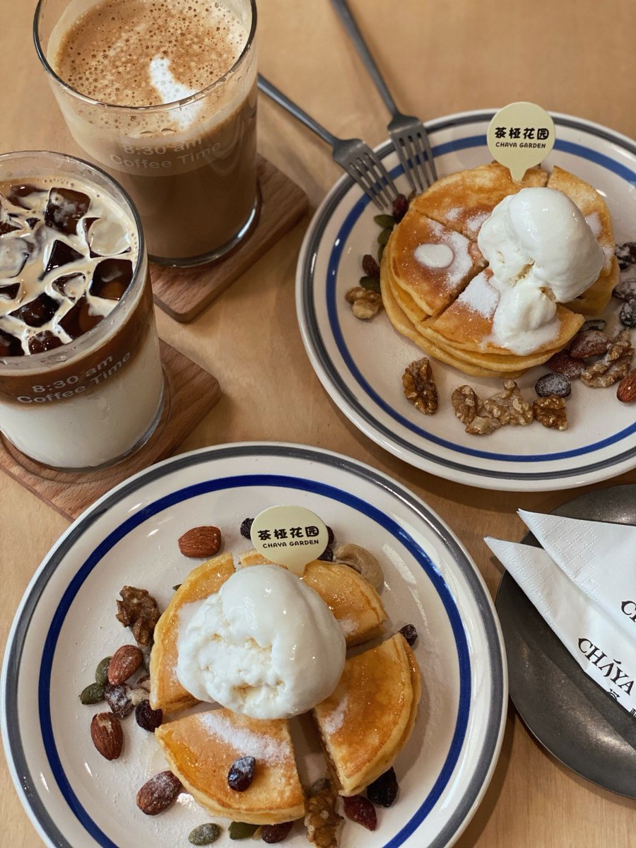 hibang00's tweet photo. Sunday brunch with my favorite humans , laughing so hard our coffee cups almost spilled—some moments just hit different. https://t.co/qXshvZauCL