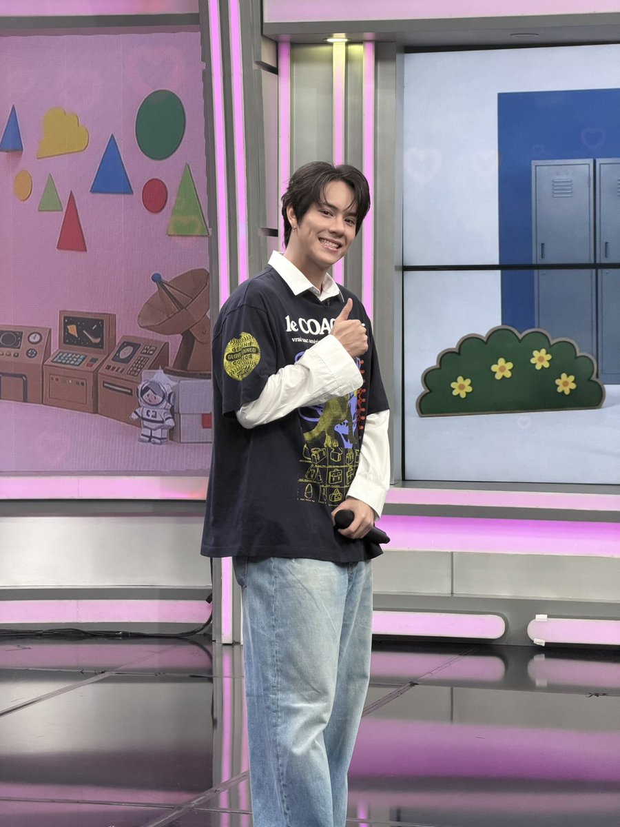 RiserMusic's tweet photo. เหมียวเร้กรอเจอที่ข่าวเที่ยงช่องวันแล้วค้าบบบ😎 #ยาแก้แพ้_PressTour

🔗 https://t.co/cukrN3DTJg

#ยาแก้แพ้NANON
#mynameisnanon
#RISERMUSIC https://t.co/4aeA1ayFSY