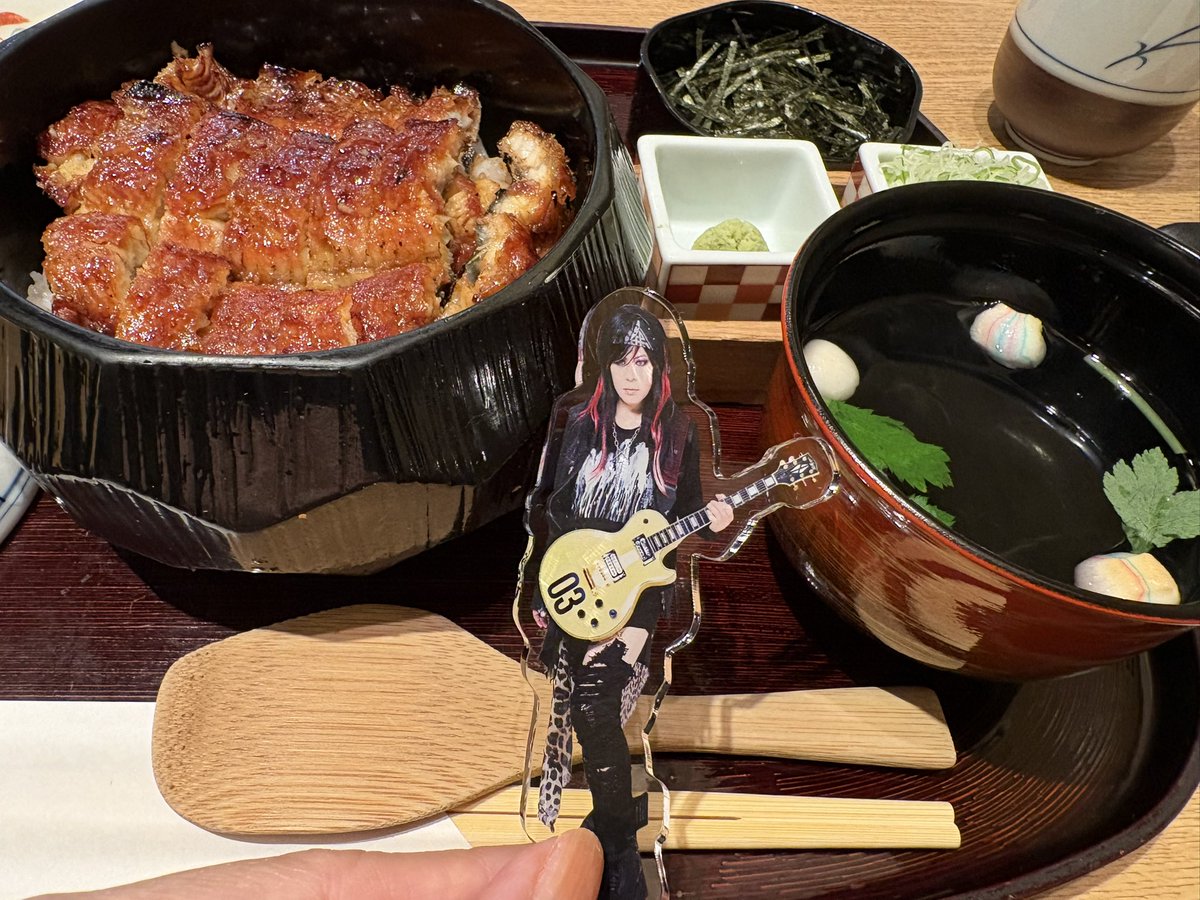 newfuture666's tweet photo. 名古屋ライブもイベントもごはんも全部楽しかったぁーCrack6大好きー。
ってなわけで船がちょっと苦手な私ですがクルージングも行くしかないでしょ‼︎とおもっている次第w https://t.co/1r4hEQ0tRP