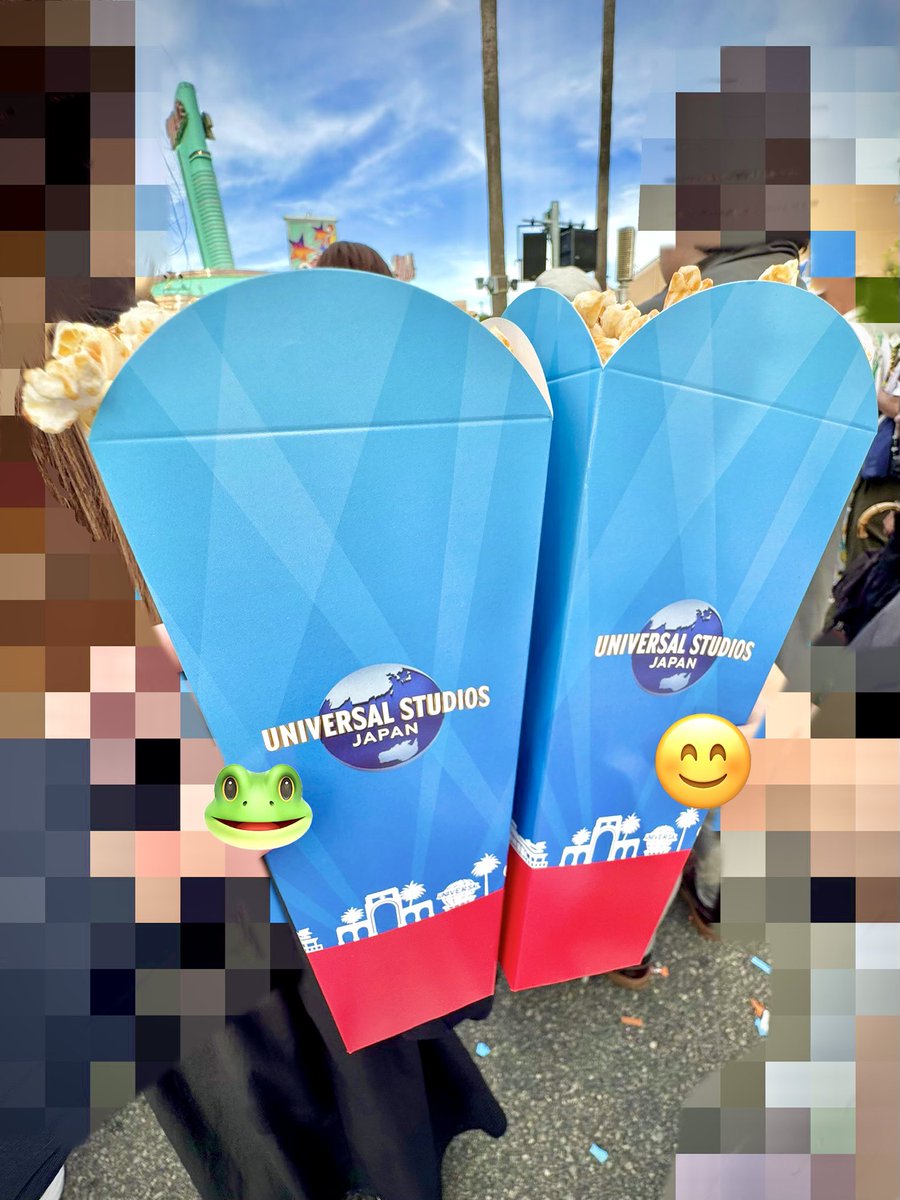 arikui_tmk's tweet photo. ポプコン２ばーい🉐✨

かんぱーい🍿🍿✨

#USJファン https://t.co/1KtIuUsSfn