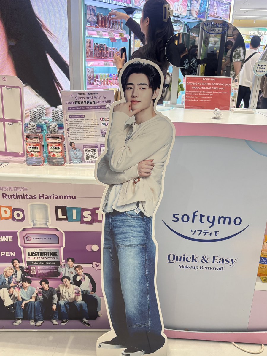 jakeyalienbby's tweet photo. @wastemytimeee @yangwonkitty Sunghoon ada lippo mall puri di lantai paling bawah https://t.co/yQiMXOLiXJ