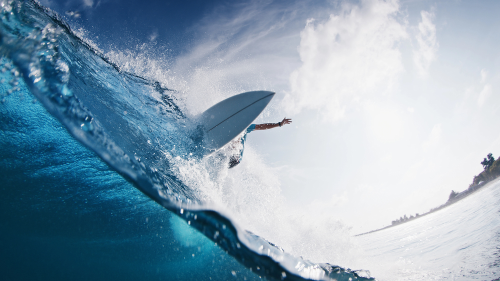 surferrulemag's tweet photo. "Fotografiar el surf es mucho más que capturar una maniobra. Es esperar la luz perfecta, leer el océano, anticipar el movimiento"
  
Buenos días🤙🏾 https://t.co/iPpse8emAy

📸©️ #Mihtiander en #Depositphotos

#FotoDelDía #Fotosurfyolas
Surfer Rule https://t.co/zlhn3cVEbA