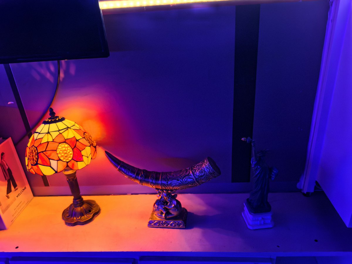 triceeweri's tweet photo. Just finished the most mind-blowing escape room! Solved the final riddle 10 seconds before time was up—my hands are still shaking. Who’s joining my next adventure #EscapeRoomFun， https://t.co/DyDTXKjnFW