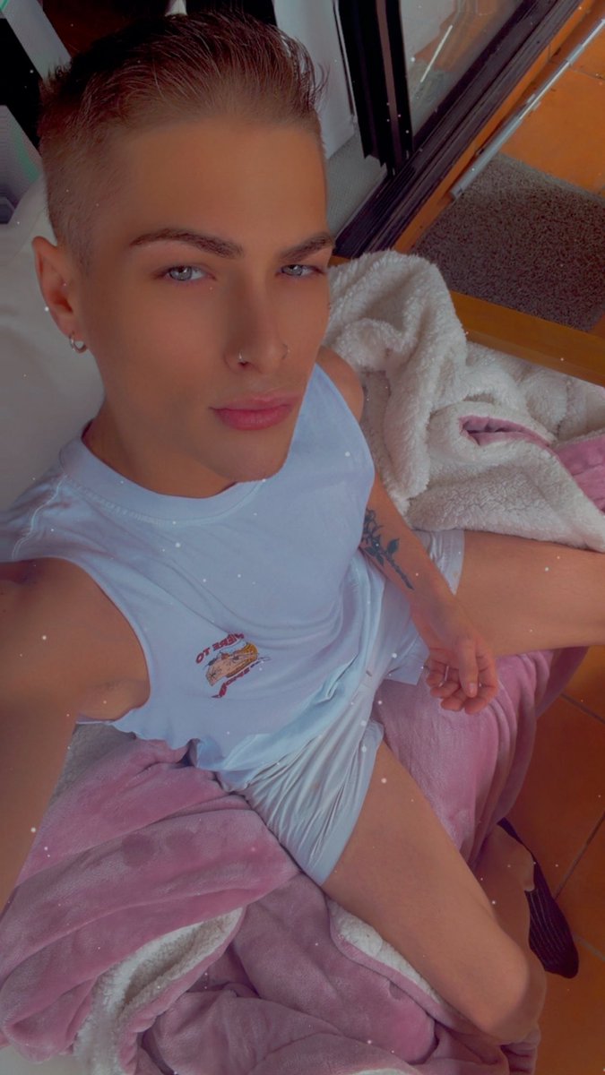 twinkin2002's tweet photo. https://t.co/K0ix0BUfme check what your missin out on… 💦💦🍑 https://t.co/BrXWpEFRyI