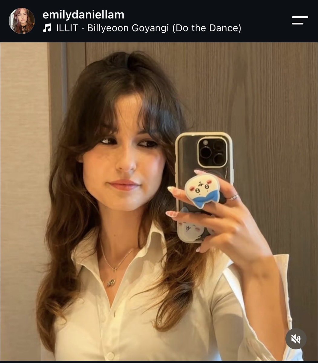 AI tweet media