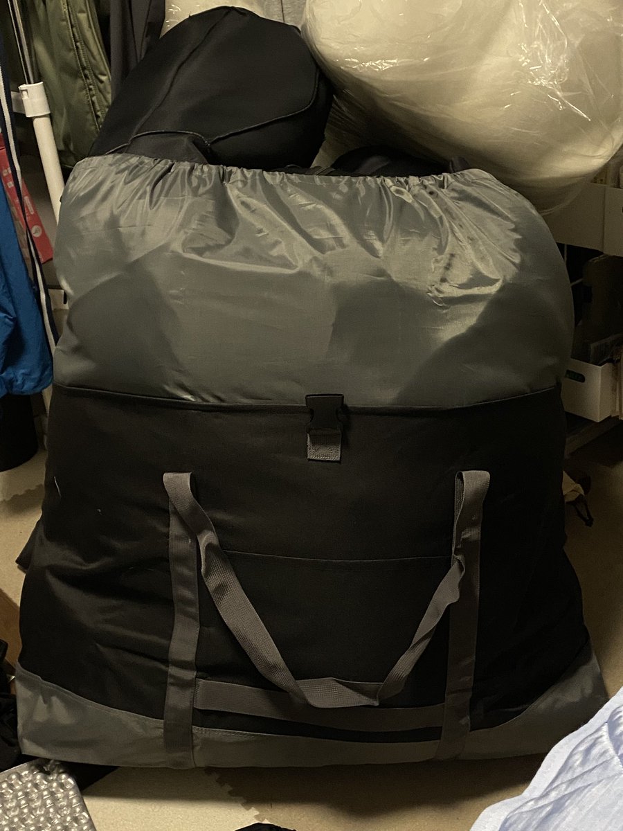 okihagreen's tweet photo. でかいです！
でっかでかです！

わたが入ると170lのバックでも入りきらないです……（ﾄﾞｳｼﾖ） https://t.co/tTAC7Pxirn