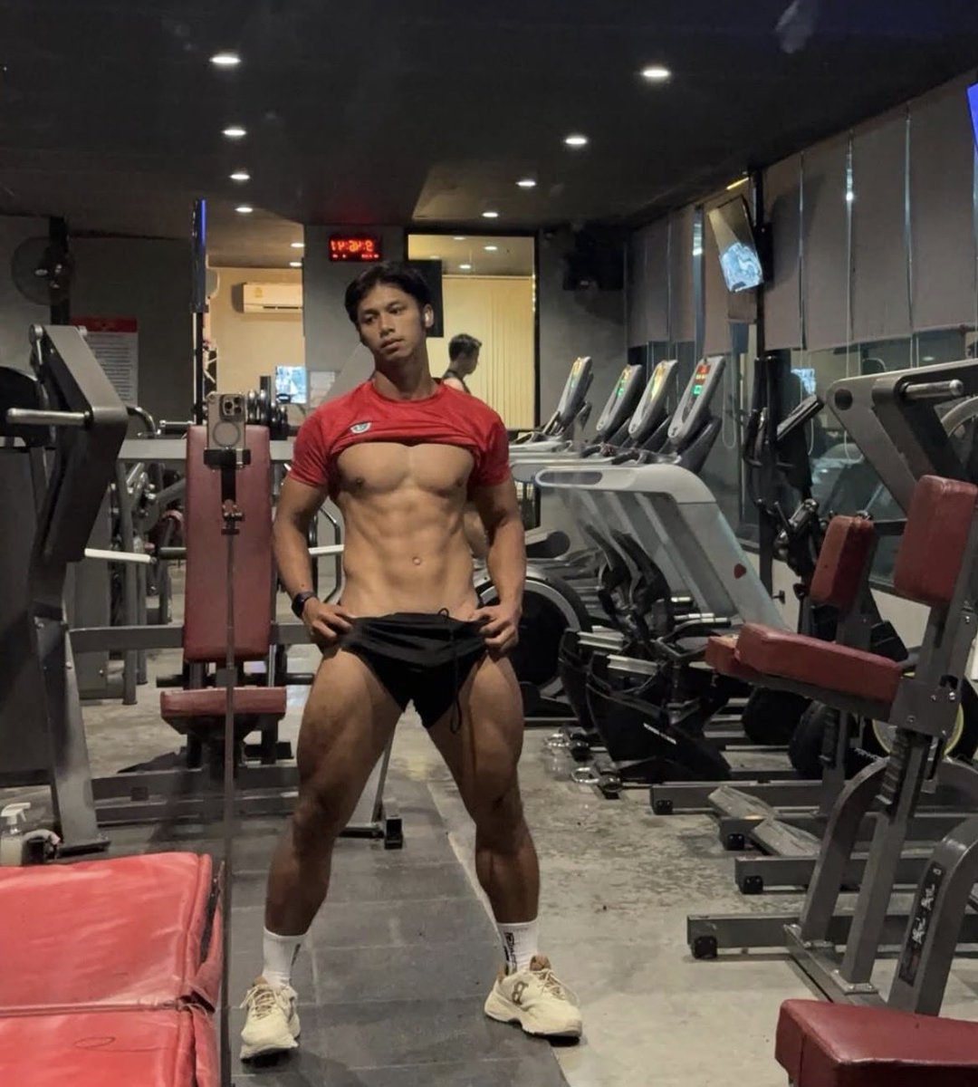 dailyhotdudes's tweet photo. Chanakorn Oinsri
💪 https://t.co/RYV1AdXfWR