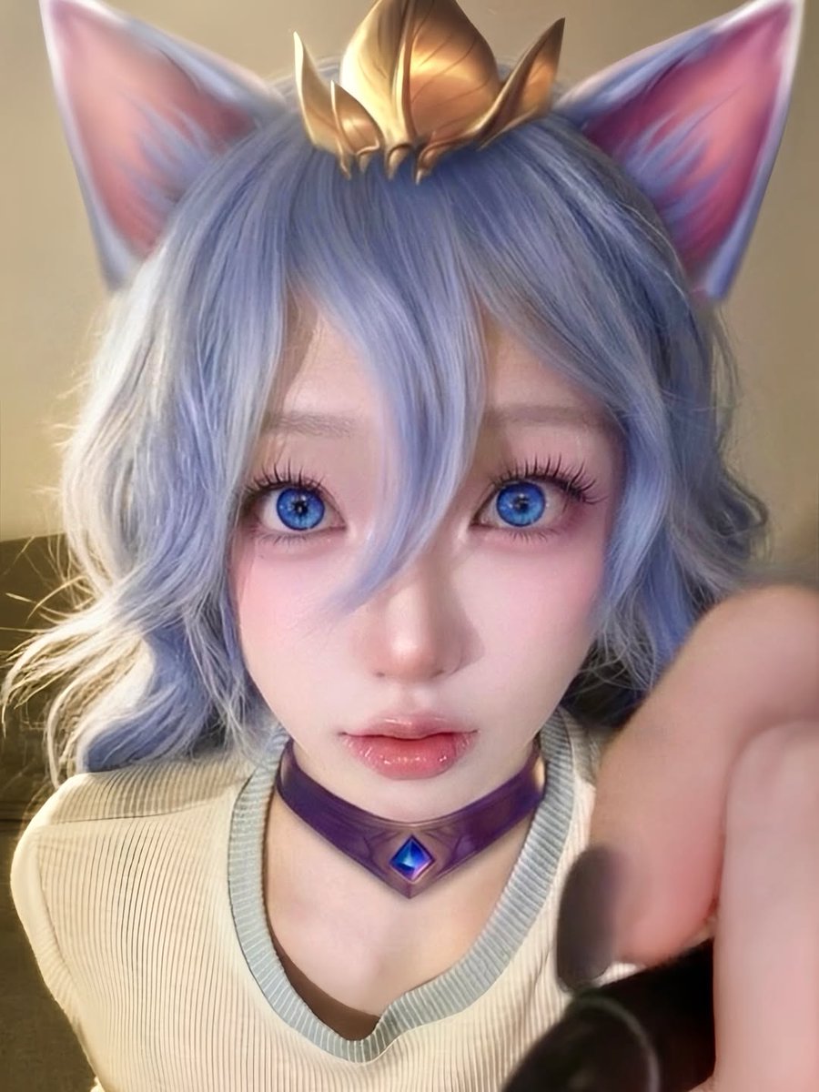 red_bell03's tweet photo. 너랑, 유미랑! 우리 함께 잘해보자고! 🐱🔮📚
#yuumi #Lol #leagueoflegends #cosplay #cat https://t.co/2JMgTbGKDv
