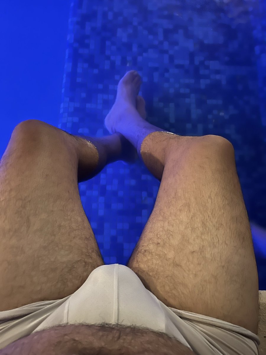 willclaudia1's tweet photo. Quien jala para la alberca ? 

Descansando aquí en casa !!! https://t.co/vWwmL2woAs