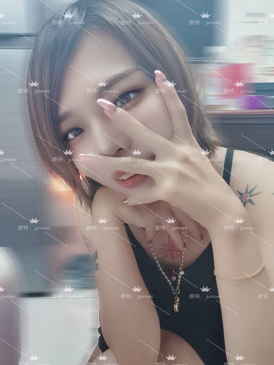 Junnceic's tweet photo. 媽媽不是超人 只是為了孩子無所不能
聽到孩子叫一聲媽媽 就讓我有了繼續努力的理由💪

#高雄姊姊
#單親媽媽 https://t.co/uDumnig0RD