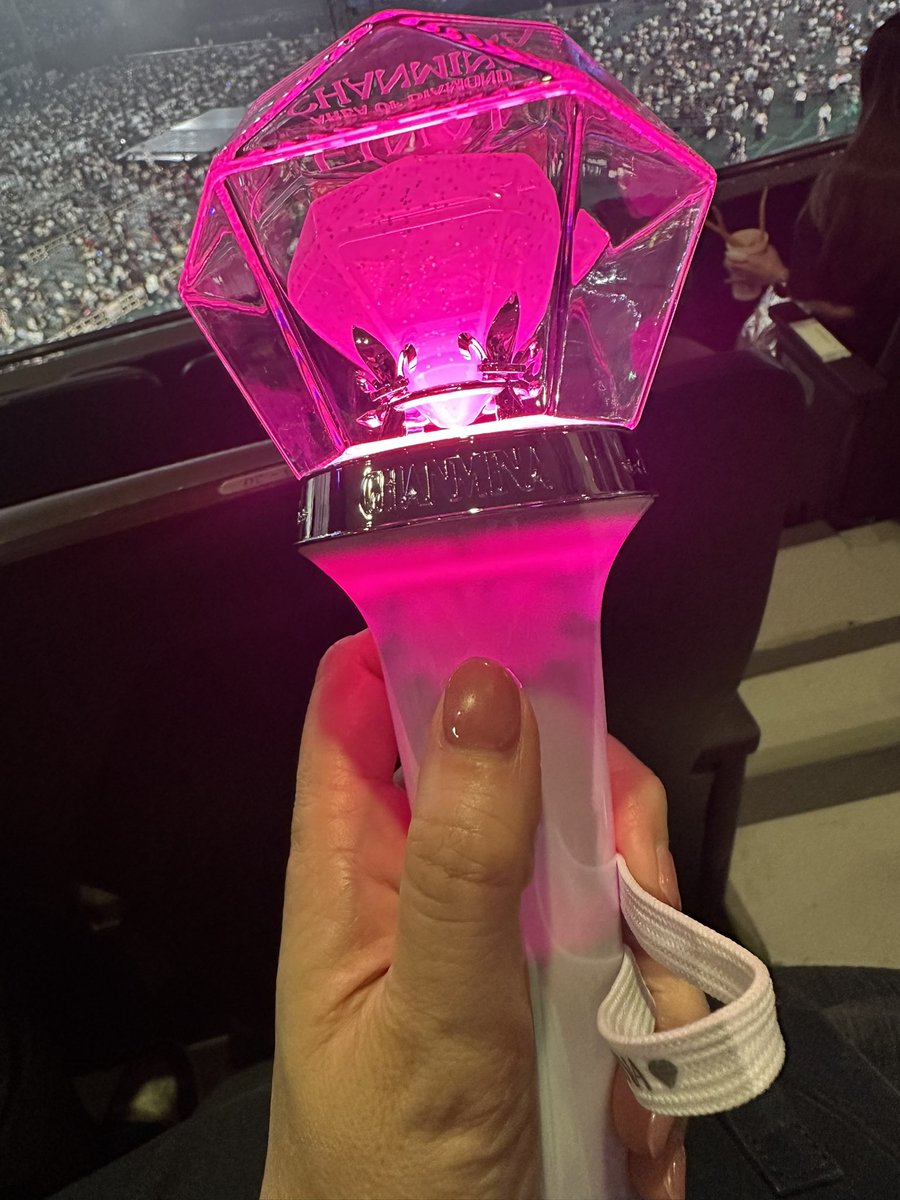 mitaneko117's tweet photo. 昨日は、HANAちゃんからのちゃんみな先生のライブダブルヘッダーに行ってきました🌹💎✨
只々圧巻のパフォーマンスで感動🥹
2026.7.12(sun)
#HANA #ちゃんみな #東京ガーデンシアター #東京ドーム https://t.co/nx8CaZR4pc