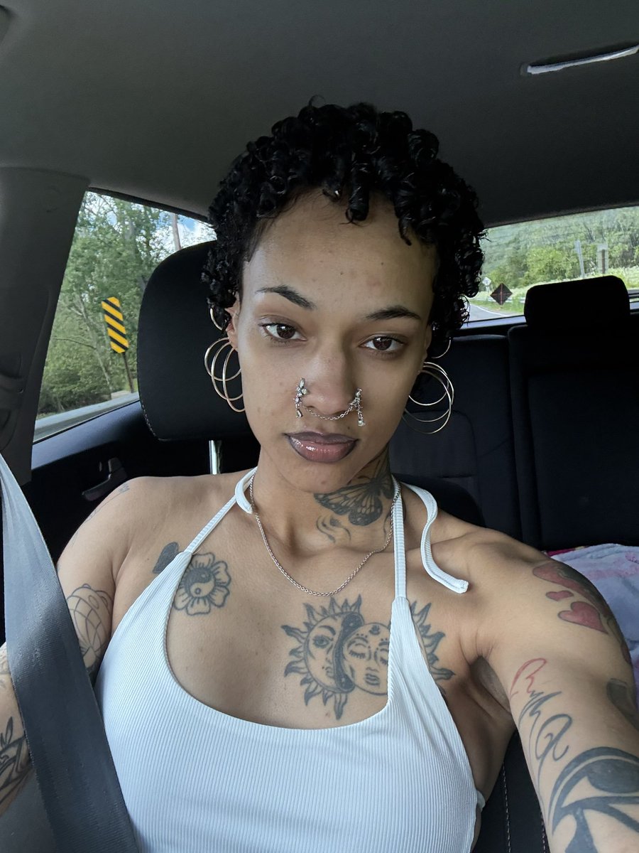 KARAta3to's tweet photo. Your Favourite Petite Queen 👑💖😋

#lasvegas #lasvegasmeet #lasvegasfreaks #702freaks https://t.co/zQyEg5mA5y