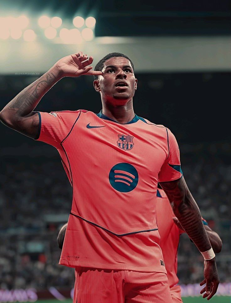 yigitfener9's tweet photo. Olası bir Kerem Aktürkoğlu ayrılığında hangi oyuncuyu Fenerbahçe'de görmek istersiniz ?

🔵 Marcus Rashford mu ?

🟡Ademola Lookman mı ? https://t.co/WN5t0iGxW7