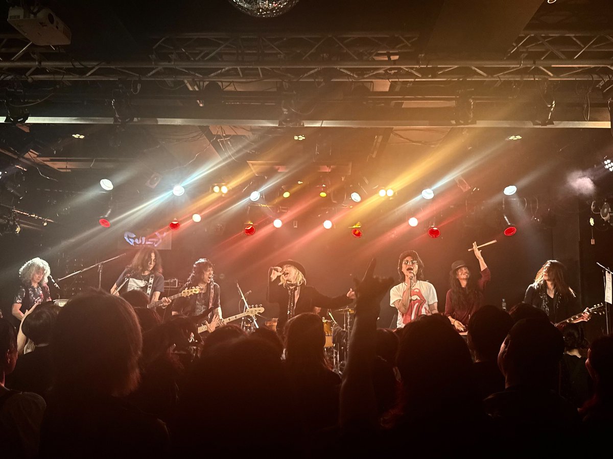 naoki_kimura_vo's tweet photo. 昨日はありがとう！
KATAMALI との2マン最高でした。
次の新たなラブロックの世界観をすでに思い描いています。

配信アーカイブで観れるので是非。
https://t.co/IH9EW03P5c
※2026.7.19 23:59までアーカイブ視聴有り
（購入期限は同日21:00まで） https://t.co/ukEnBo8RJa