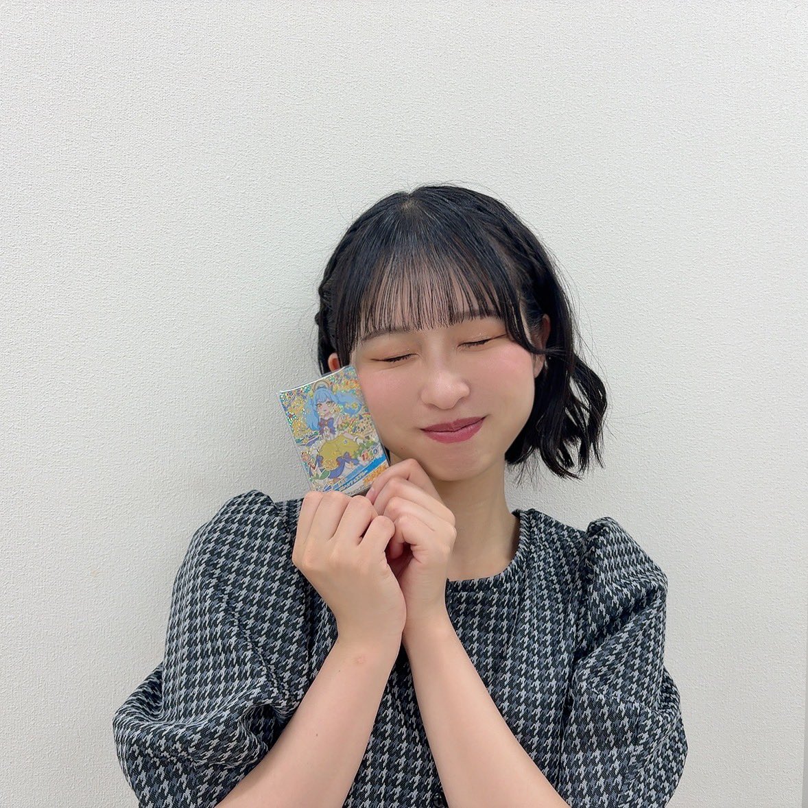 nao_azumi_714's tweet photo. 熊本に行ってきたー！🐻

飛行機降りた瞬間くまモンラッシュでテンション爆上げ👏
山の景色も綺麗すぎた✨

アイプリデビューパーティーDXにも遊びに行けたよ🩵
プリトモのみんながめちゃくちゃ元気&amp;おしゃれ💄♡

馬刺しはマストだよね🐴

また絶対熊本行きたい！！
熊本最高！ https://t.co/IfgDTE77gW