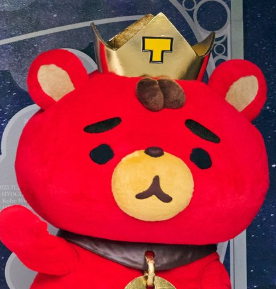 komodopotato's tweet photo. the fringe... the thick eyebrows... the expressionless lips...... this is the tb chan-ification of yunho.... https://t.co/iDT1pSYub3