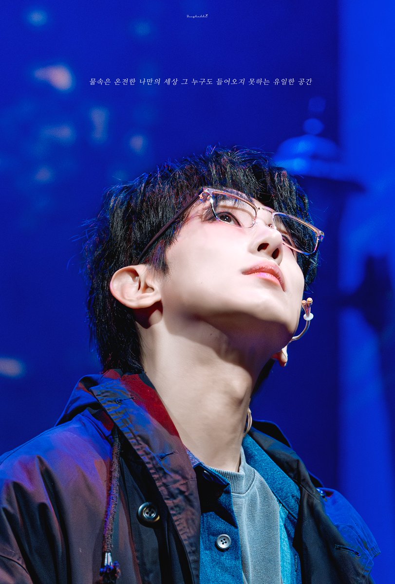 haddu_record's tweet photo. 260712 종의기원 
커튼콜데이 ∥ 에필로그

한 유진 役 ∥ #정재환 배우

물속은 온전한 나만의 세상 
그 누구도 들어오지 못하는 유일한 공간 🫧 https://t.co/UEmgYiDm5U