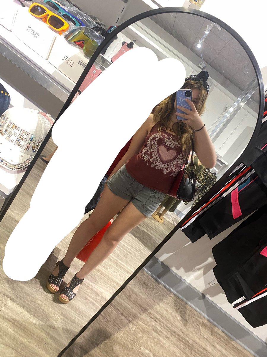 svvann10's tweet photo. Shopping!!! https://t.co/3LcstoLjzz
