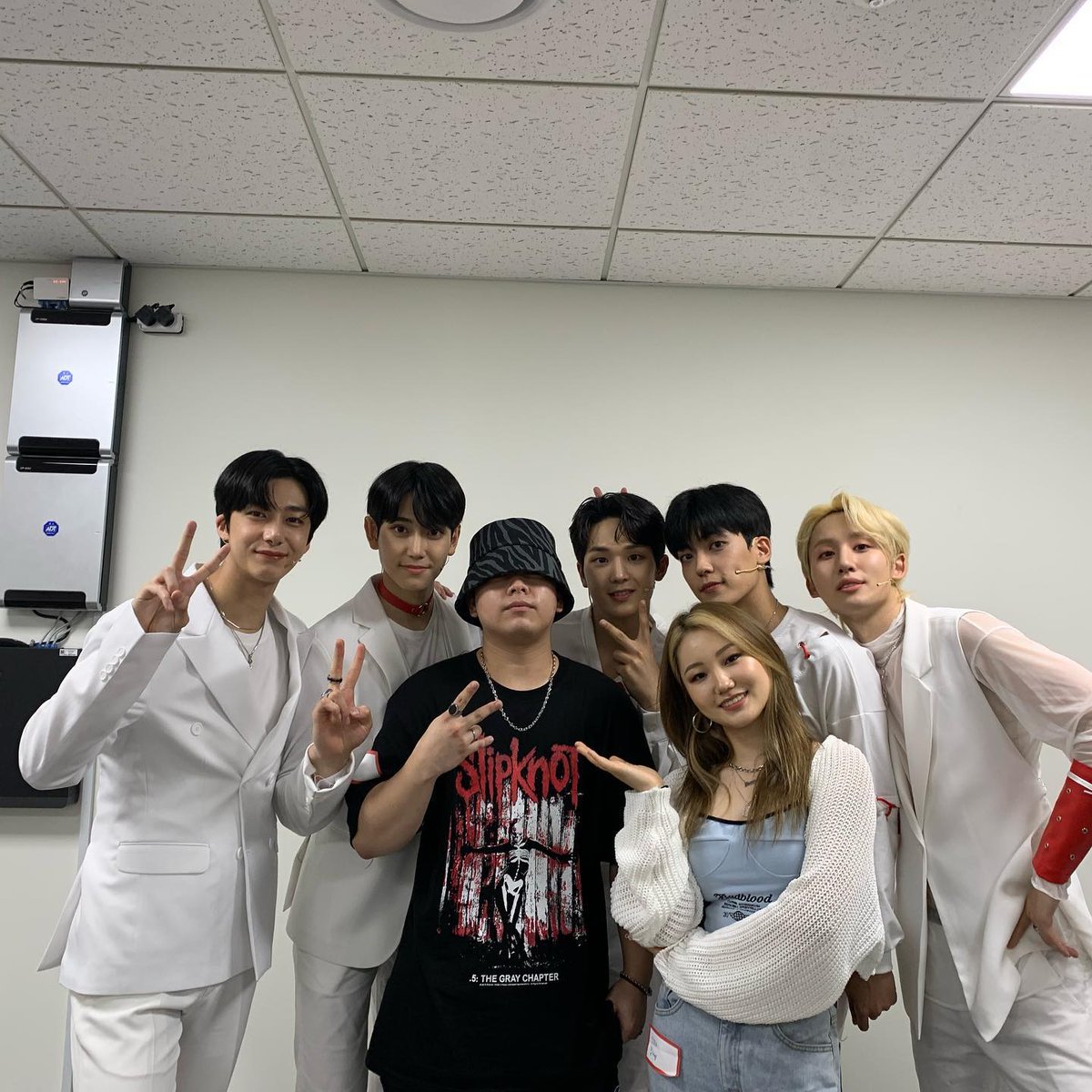 H_ONE_A's tweet photo. 211220 댄서님 IG

웹드라마 '다시 플라이' 종영 기념📸

#형원 #HYUNGWON https://t.co/lPQBqUiTz1