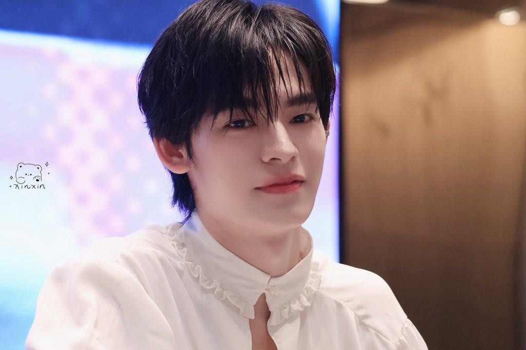 r3dm0chi's tweet photo. ขอเอาไปโม้ให้ลูกหลานฟังว่าชั้นเคยเจอนางฟ้าอะ https://t.co/SbLOqOBcQj